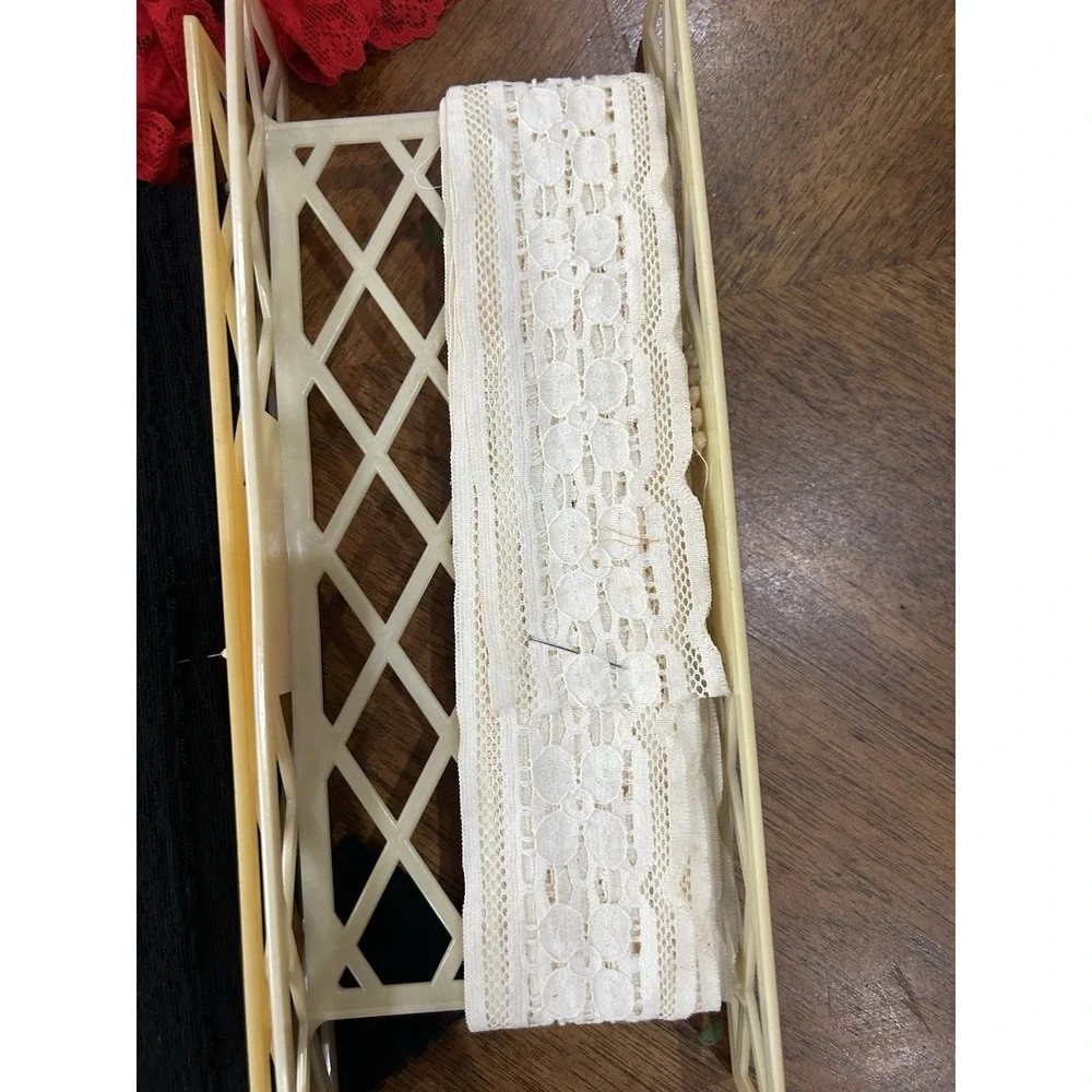 Estate Find Vintage Antique Lace And Trim Lot Ivory White‎ Black Red BEAUTIFUL